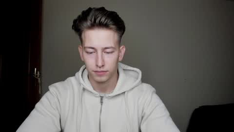 Oliver online show from January 2025 08:28:02 PM