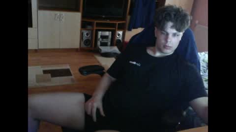 gymguy0505 online show from March 2026 02:42:01 PM