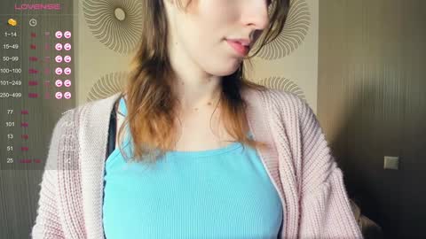 Kelly  Lilly online show from December 2024 11:44:01 AM