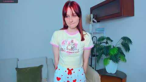 Kelly  Lilly online show from November 2025 06:41:02 PM