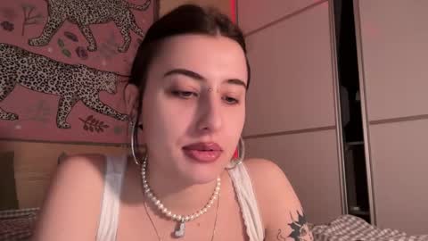 Helga online show from May 2026 04:37:01 PM