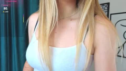 Hi Im Rebecca Glad to see you in my room  PVT is open online show from September 2025 03:00:02 PM