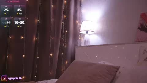 Hi Im Rebecca Glad to see you in my room  PVT is open online show from May 2026 01:23:02 AM