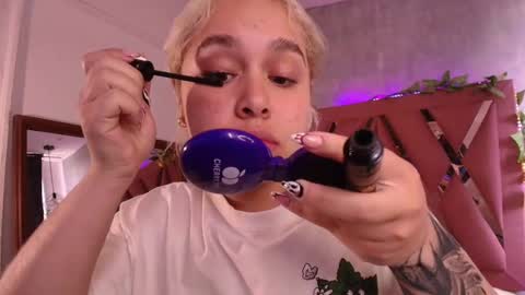Haely online show from October 2025 12:46:01 PM