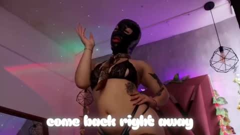 Haely online show from October 2025 11:24:01 AM