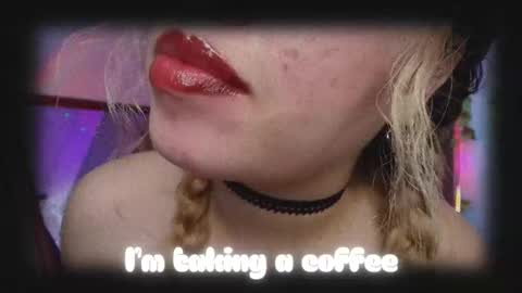 Haely online show from November 2025 11:24:01 AM