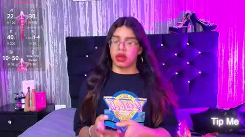 Snapshot of hailey_johnsonn chatting on October 2025 01:23:04 PM hailey_johnsonn online show from October 2025 01:23:04 PM