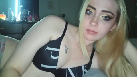 Snapshot of haileyakuma69 chatting on December 2024 04:53:02 AM Hailey and d online show from December 2024 04:53:02 AM