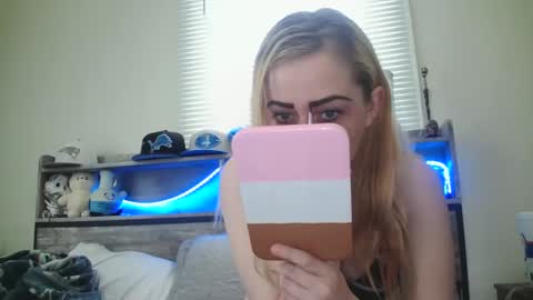 Snapshot of haileyakuma69 chatting on February 2025 07:52:02 PM Hailey and d online show from February 2025 07:52:02 PM