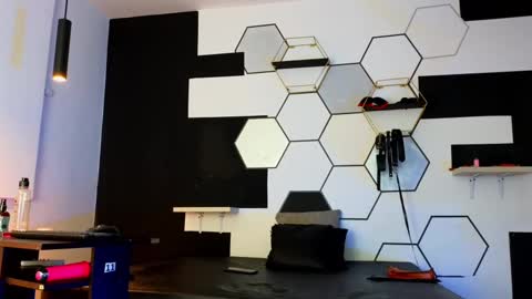 haileycat_ online show from February 2025 05:46:02 AM