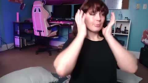 Hailey Harper online show from October 2025 03:46:02 PM