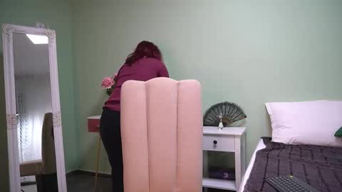 Hailey online show from October 2025 04:02:02 AM