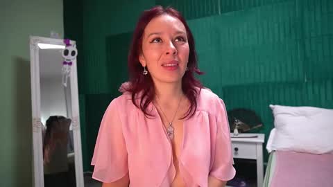 Hailey online show from November 2025 04:23:02 AM