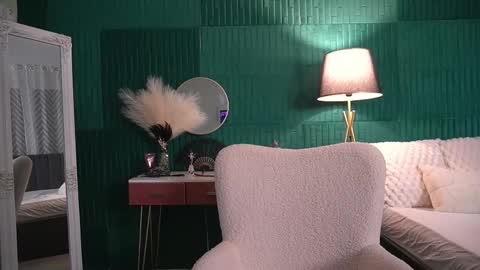 Hailey online show from February 2026 04:30:01 AM