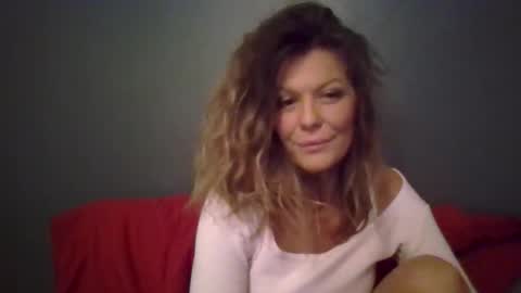 Hailey online show from December 2025 01:45:01 AM