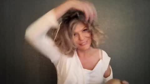 Hailey online show from February 2026 07:42:02 PM