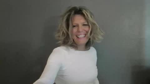 Hailey online show from April 2026 07:58:01 PM