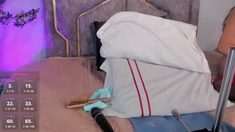 haileystonei online show from September 2025 11:36:01 AM