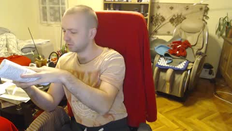 Snapshot of hairyass25yo chatting on December 2024 05:29:02 AM Puppy3 StockyDaddiesmusclebearsbeefybigmans online show from December 2024 05:29:02 AM