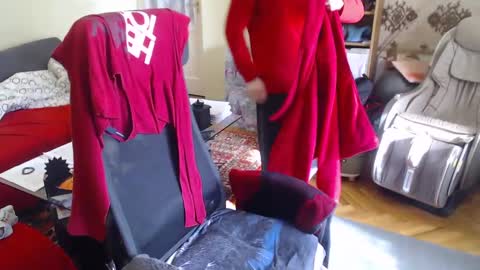 Snapshot of hairyass25yo chatting on February 2025 09:58:02 AM Puppy3 StockyDaddiesmusclebearsbeefybigmans online show from February 2025 09:58:02 AM