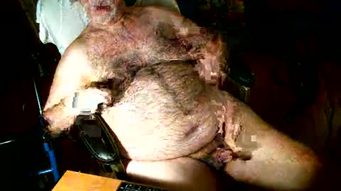 hairybear813 online show from January 2025 05:41:02 AM