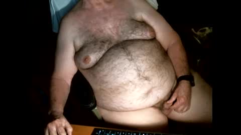 hairybear813 online show from September 2025 05:34:01 PM