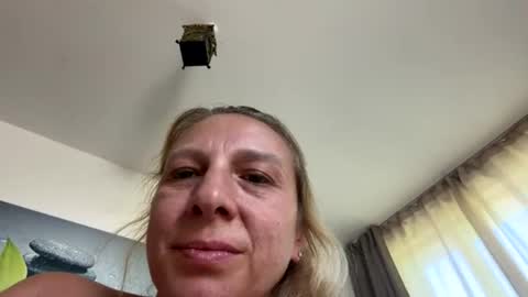 Snapshot of hairymothercz chatting on July 2026 12:19:01 PM pregnantJean online show from July 2026 12:19:01 PM