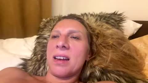 Snapshot of hairymothercz chatting on July 2026 08:44:02 PM pregnantJean online show from July 2026 08:44:02 PM