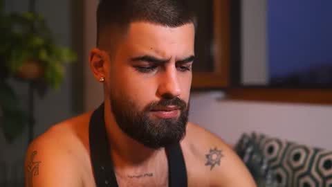 HairyRobXxX online show from September 2025 03:39:02 AM