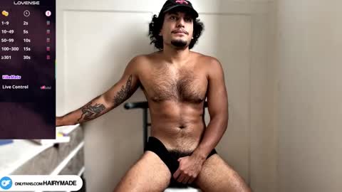 Snapshot of hairyshort chatting on October 2025 02:14:02 PM hairy and short online show from October 2025 02:14:02 PM