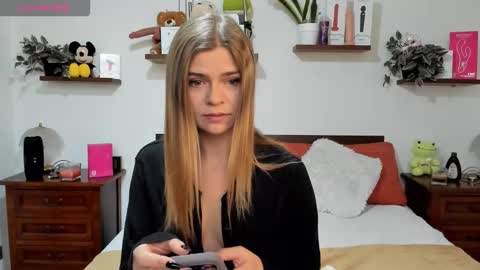 Haley online show from November 2025 08:04:02 AM