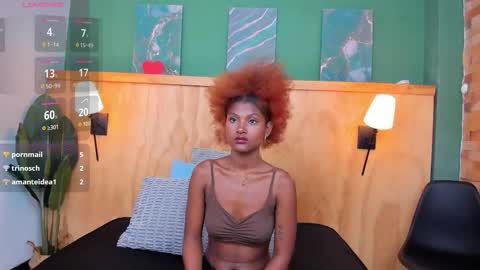 Halley Lorens online show from October 2025 07:07:02 PM