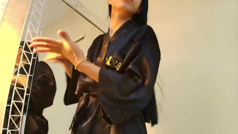 Hallie Stone online show from April 2026 11:37:01 AM