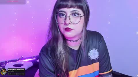 Snapshot of hallucigenia_sparza chatting on June 2026 10:00:02 PM Hallu online show from June 2026 10:00:02 PM