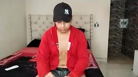 Snapshot of hamilton_17 chatting on February 2026 06:06:02 PM Hamilton online show from February 2026 06:06:02 PM