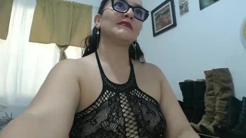 hammer9247 online show from September 2025 05:47:02 PM