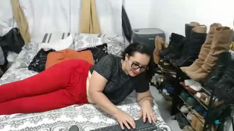 hammer9247 online show from October 2025 11:41:02 PM