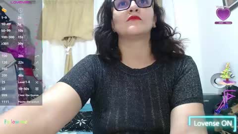 hammer9247 online show from December 2025 04:45:01 PM