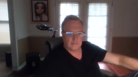 Snapshot of han63 chatting on October 2025 12:04:01 PM Han online show from October 2025 12:04:01 PM