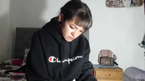 Hanya online show from December 2024 02:37:02 AM