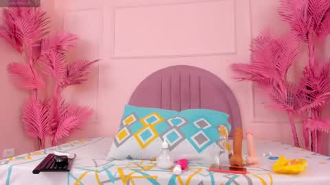 hanaahquinn online show from March 2025 11:47:02 AM