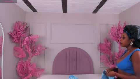 hanaahquinn online show from November 2025 11:31:01 AM