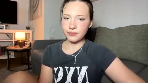 Snapshot of hanahwoods chatting on July 2026 04:40:01 PM hanahwoods online show from July 2026 04:40:01 PM