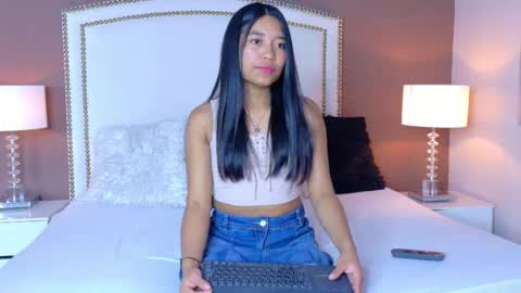 Snapshot of hanaluna chatting on May 2026 01:32:02 PM Hanna online show from May 2026 01:32:02 PM