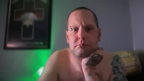 hand_banana_420 online show from November 2025 02:47:01 AM