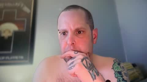 hand_banana_420 online show from December 2025 01:44:01 AM