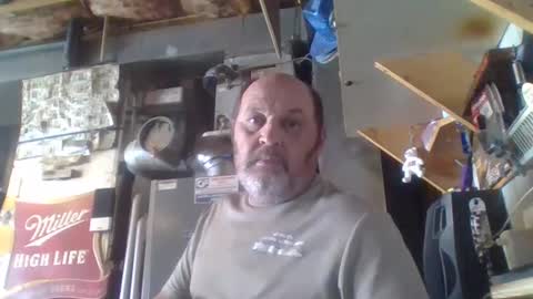 Snapshot of handiemanhere chatting on October 2025 06:25:02 PM naked man online show from October 2025 06:25:02 PM