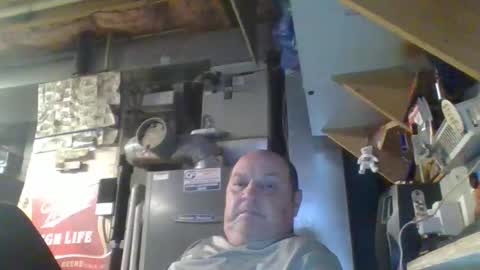 Snapshot of handiemanhere chatting on October 2025 02:23:02 AM naked man online show from October 2025 02:23:02 AM