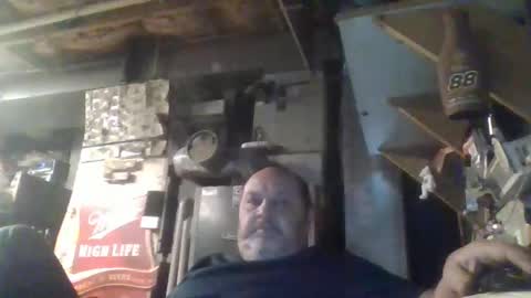 Snapshot of handiemanhere chatting on November 2025 07:21:01 PM naked man online show from November 2025 07:21:01 PM