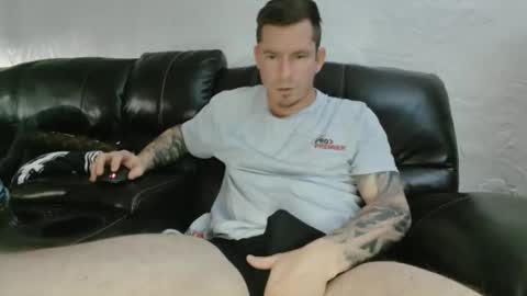 Snapshot of handofmeat11 chatting on January 2025 04:14:02 PM Hand of meat online show from January 2025 04:14:02 PM